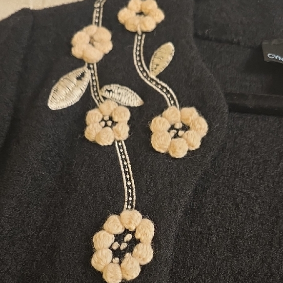 Cynthia Rowley Black Wool Dress Coat with Cream Floral Accents - Picture 7 of 14